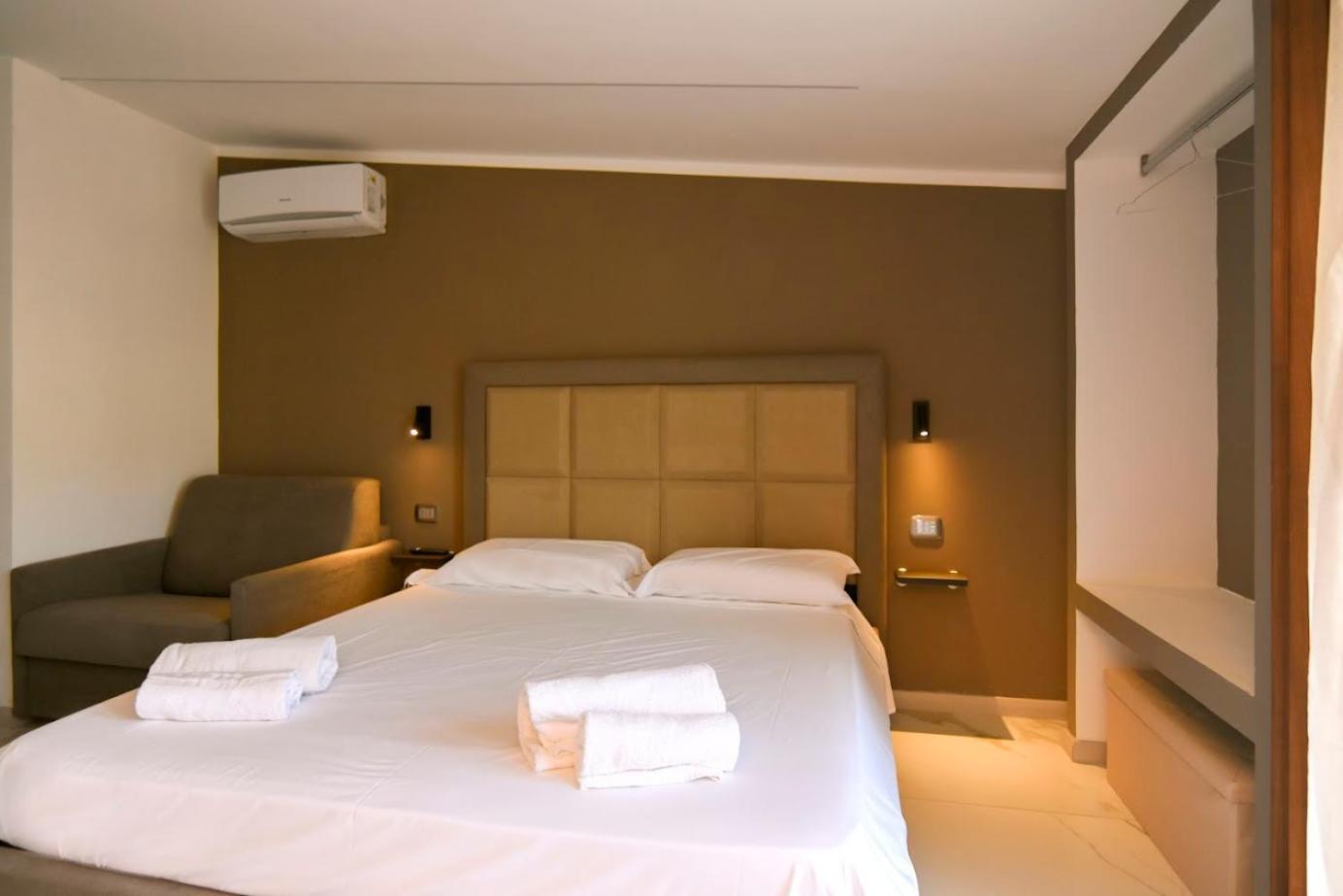 Belma Aparthotel And Rooms Marina di Camerota Exterior photo